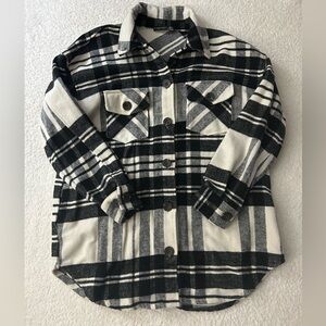 Women's Black and White Plaid Oversized Flannel Jacket